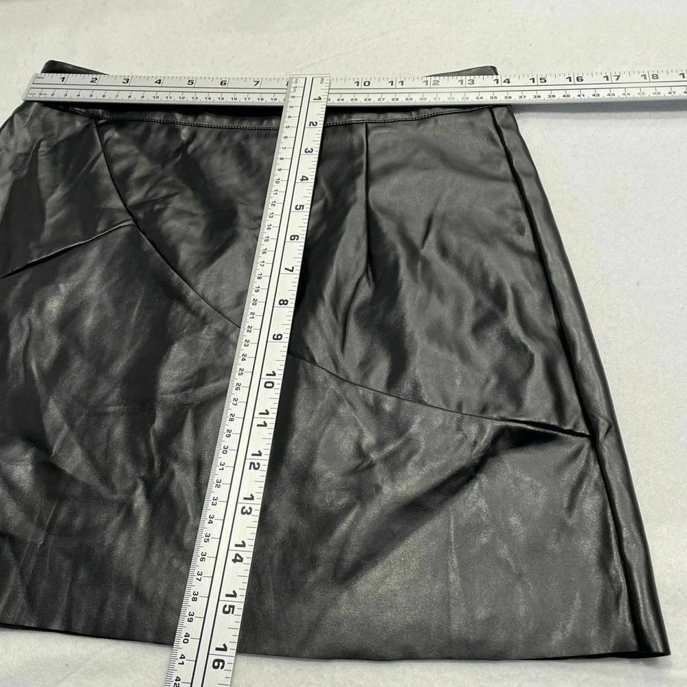SHEIN Size M Solid Black Faux Leather Mini Skirt Womens High Waist Side Zipper - Picture 7 of 10